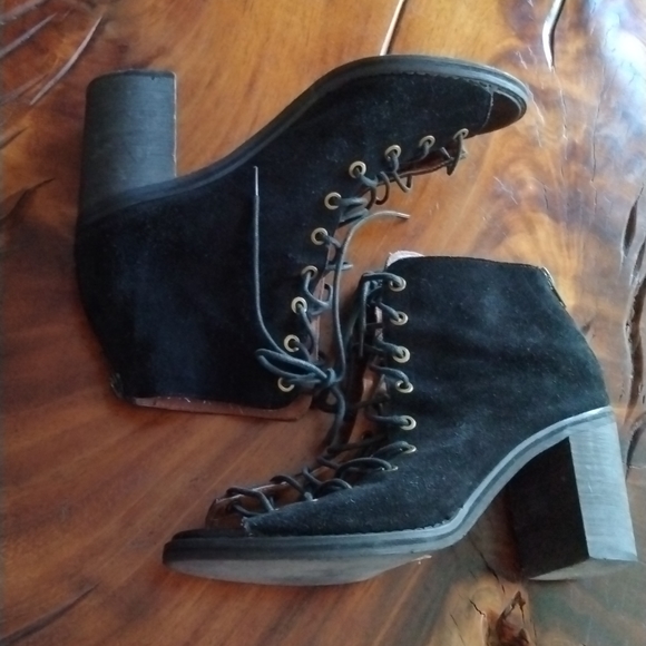 Jeffrey Campbell Cors lace up bootie - Picture 3 of 8